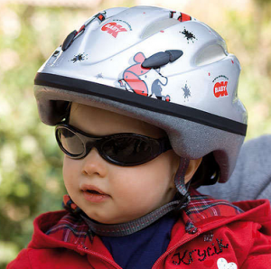 Как приучить ребенка к велосипедному шлему